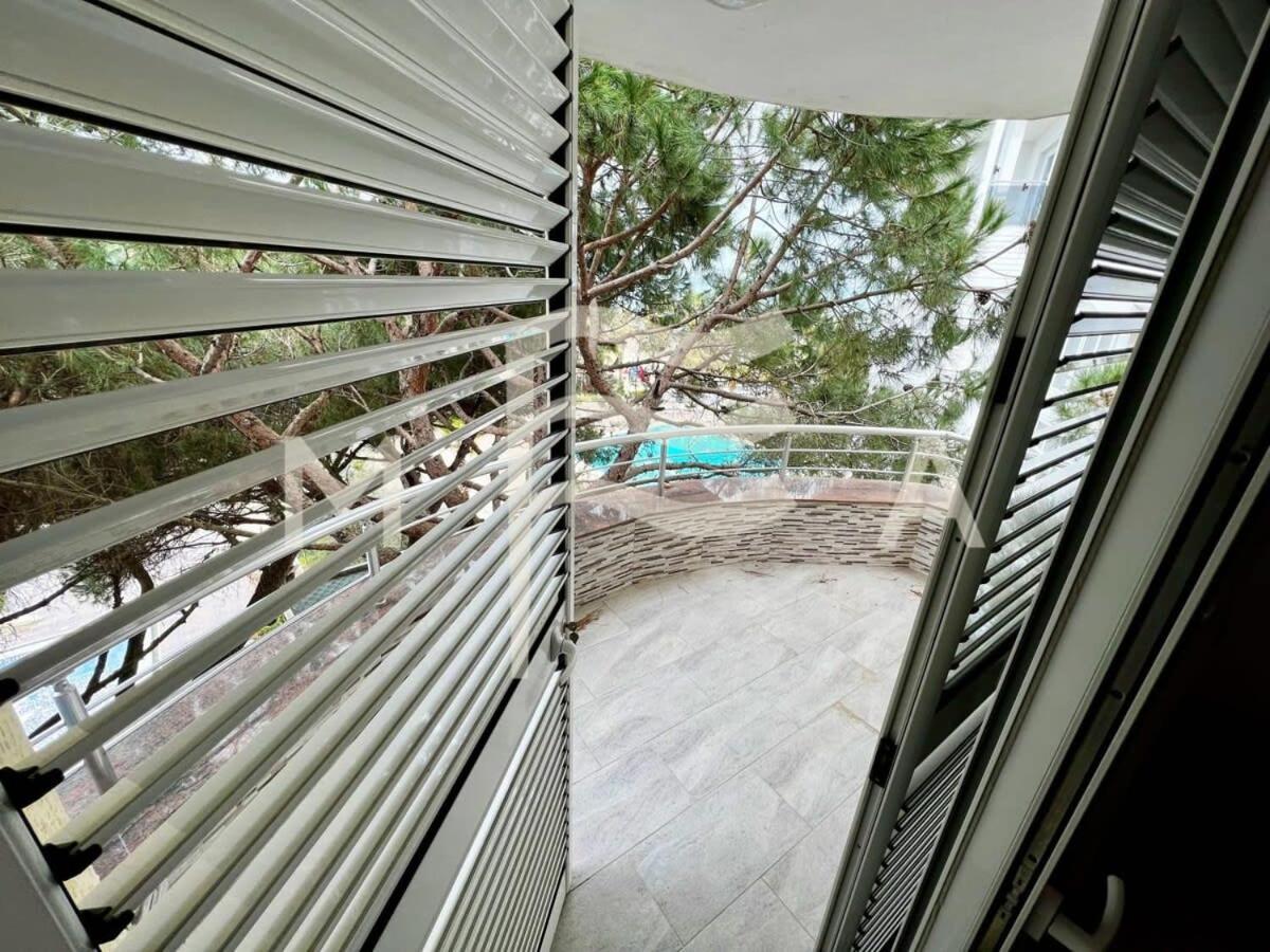 3 Bedroom Beachfront 834 Apartament
